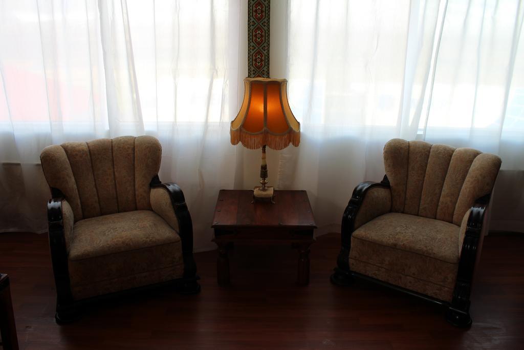 North West Restaurant & Guesthouse Vithigerthi Buitenkant foto